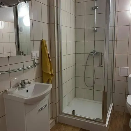 Helclow Apartment *